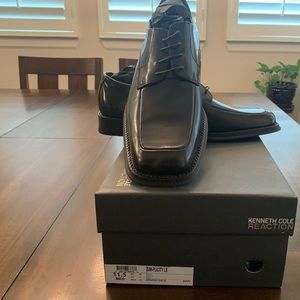 Oxford dress shoes